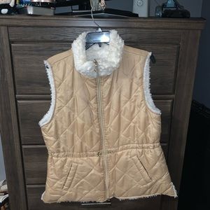 REVERSIBLE VEST
